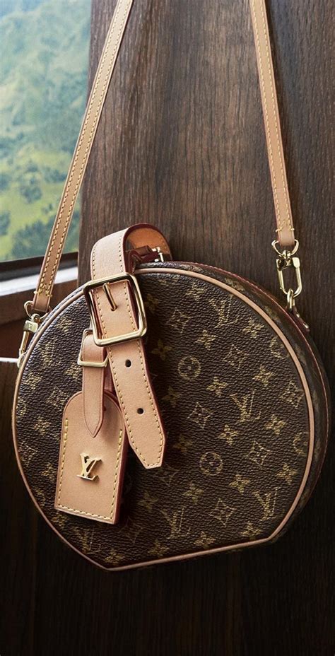 louis vuitton Ireland website